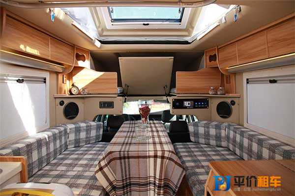 成都房車(chē)租賃